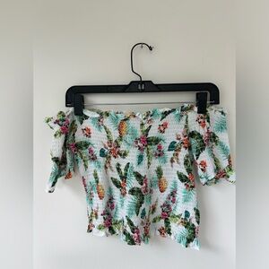 Forever 21 floral top size medium